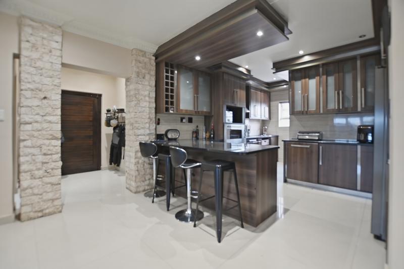 5 Bedroom Property for Sale in Parklands Western Cape